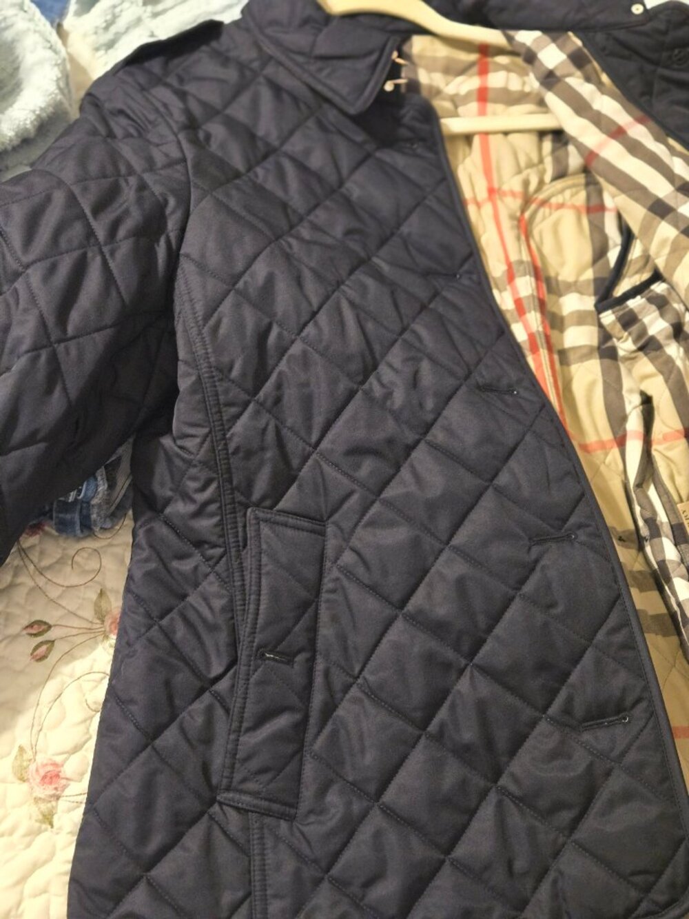Jacket - Picture 3 of 4
